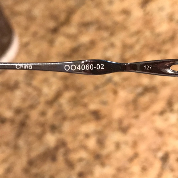 Oakley women's sunglasses - Picture 5 of 8